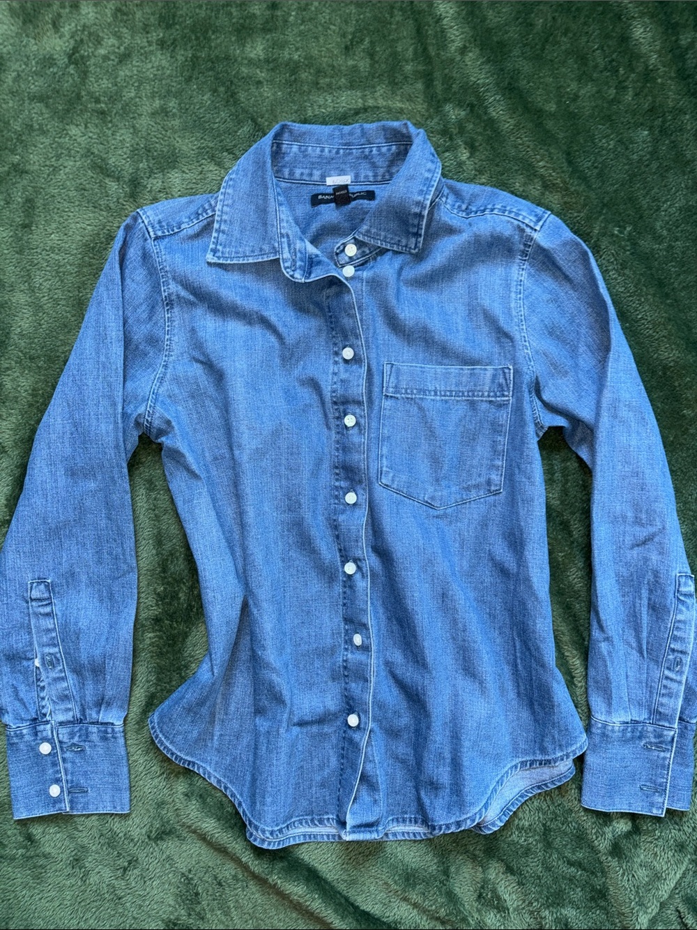 Banana Republic Blue Denim Button-Up Shirt - Picture 1 of 3